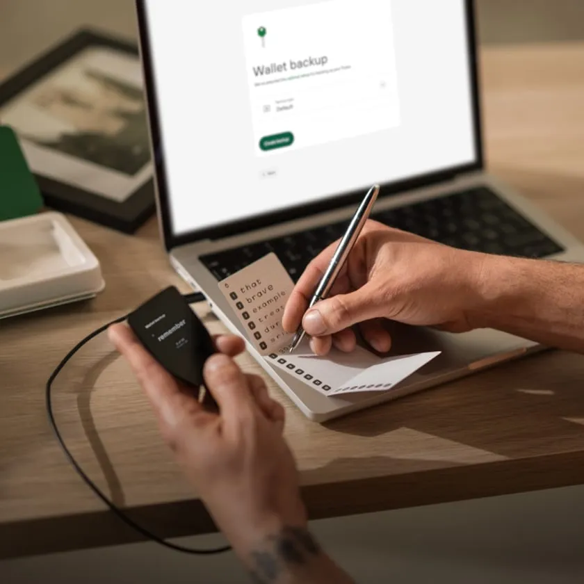 images/wallet_image/trezor-safe-5-bitcoin-only/trezor-safe-5-bitcoin-only-3.webp