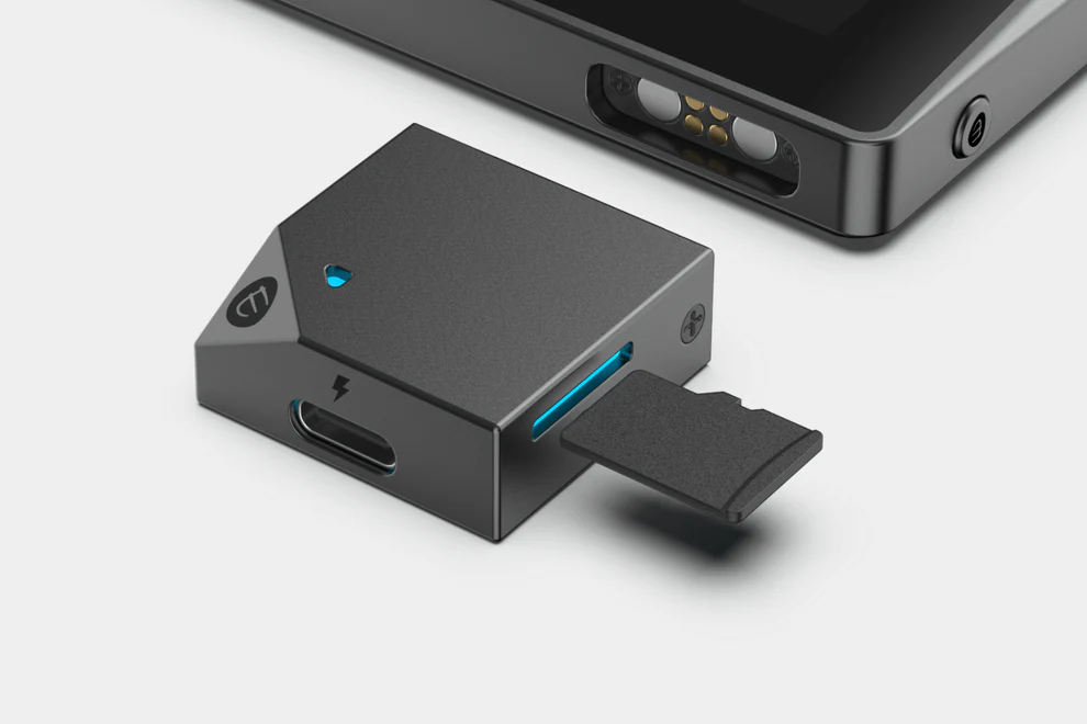 images/wallet_image/ellipal-titan-mini-cold-wallet/ellipal-titan-mini-cold-wallet-5.webp