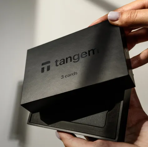 images/wallet_image/tangem-wallet/tangem-wallet-2.webp